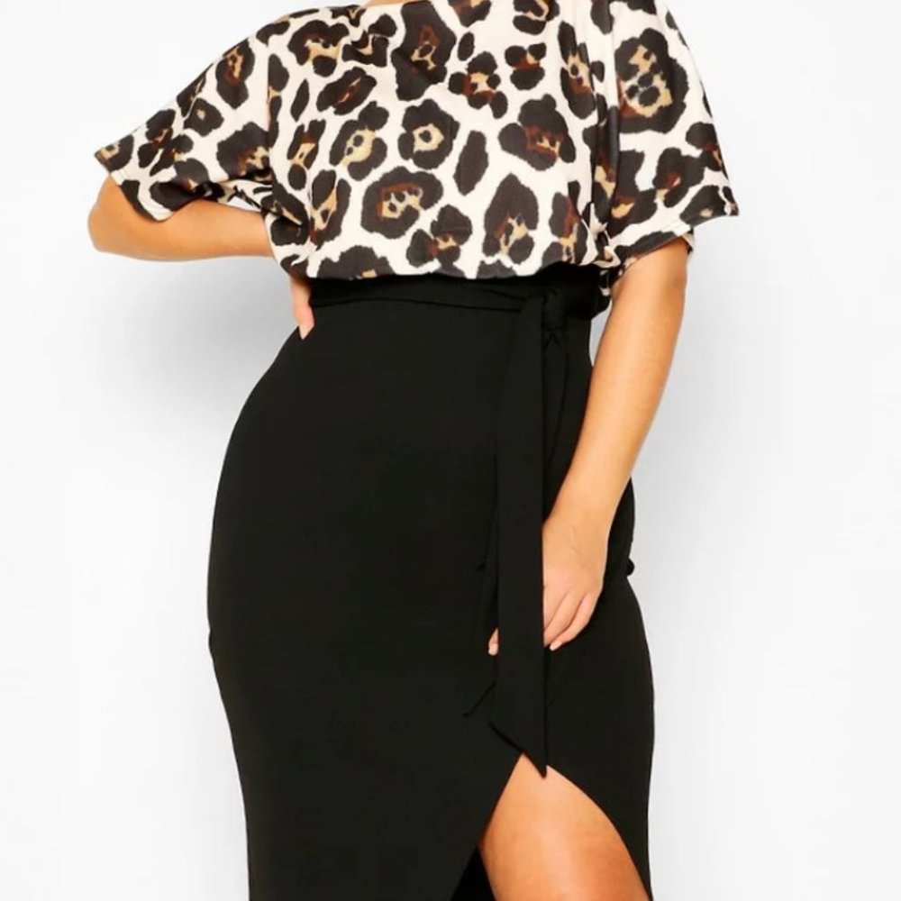 NWT BOOHOO PLUS DRESS SZ18